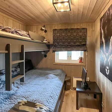 בית נופש 2 Bedroom Cozy In Ron
