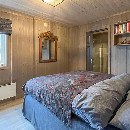 2 Bedroom Cozy In *
